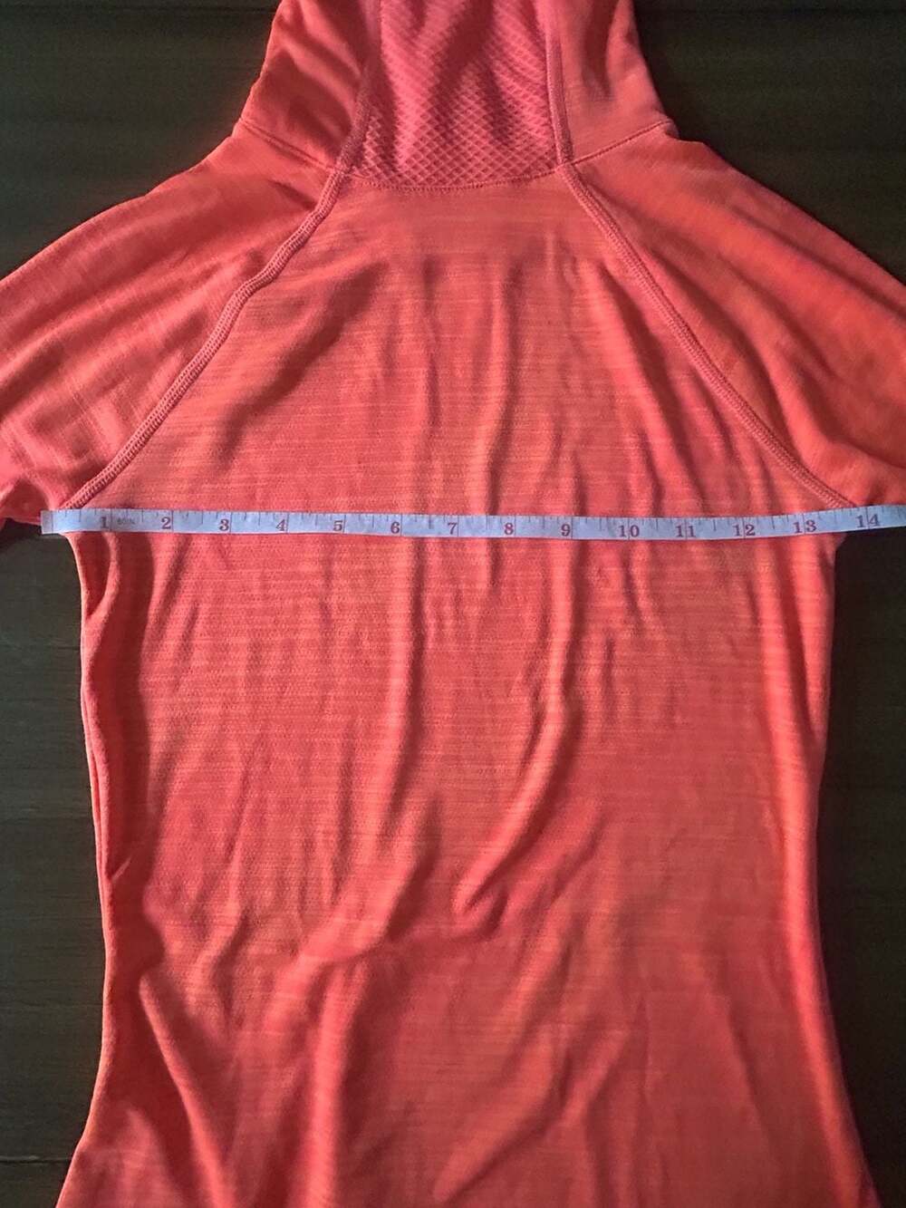 Under Armour Long Sleeve Athletic Top Size Small Orange Fitted - Picture 6 of 6